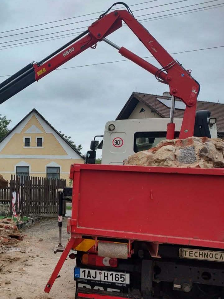 přívoz a odvoz materiálu stavební firma RODSTAV